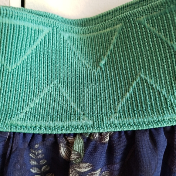 Lularoe Lola Skirt - Picture 6 of 6